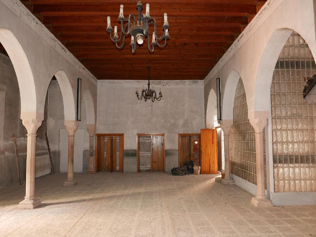 Hotel de banco en La Granja De San Ildefonso en venta ...